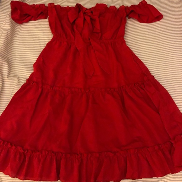 NWT red dress super beautiful! - Picture 4 of 5